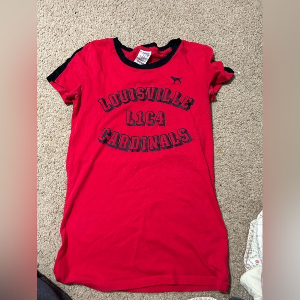 VS PINK Louisville Cardinals Tshirt